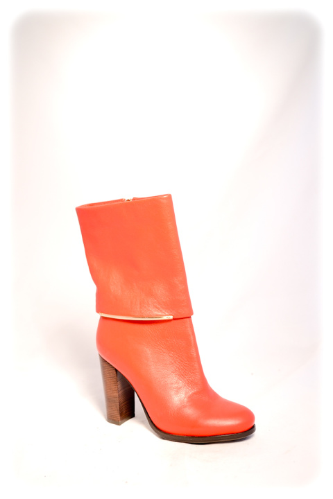 Сапоги . Артикул: KIL Witmooni TR29WT21-819-1R красные